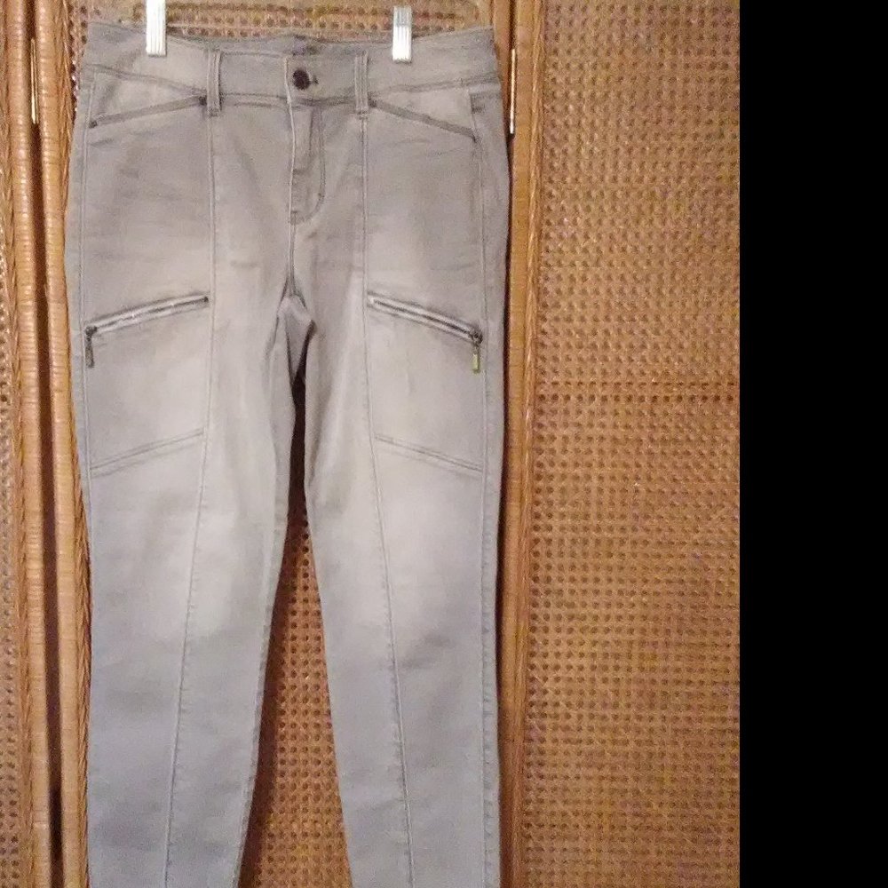 Whitehouse Blackmarket Gray Jeans